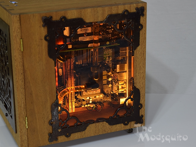 Mosquito_Victorian_Wooden_Desktop_G.Skill_DSC_0172.jpg